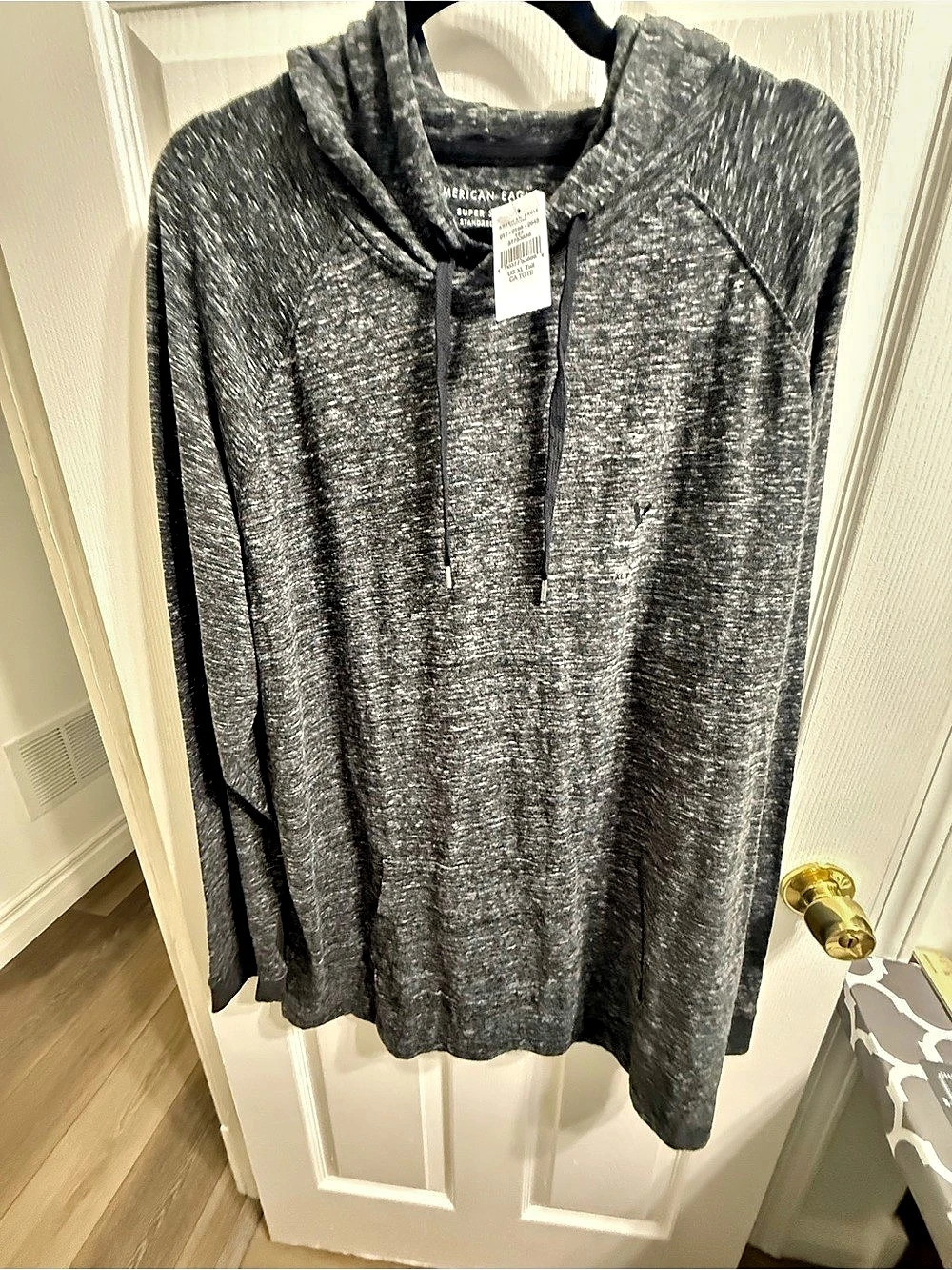 American Eagle Super Soft Standard Fit Hoodie Gray Black XL Tall 017-0166-2645